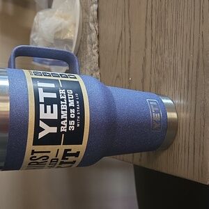 Yeti Rambler 35 oz Blue Tumbler with Straw Lid